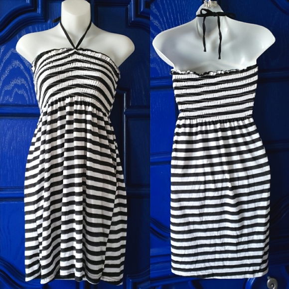 Black White Striped Halter Tube Dress - Picture 2 of 8